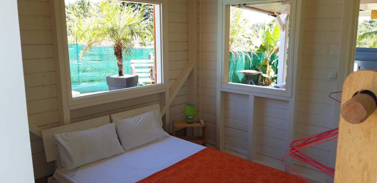 Mini-Villa Entre Montagne Et Mer Goyave Екстер'єр фото